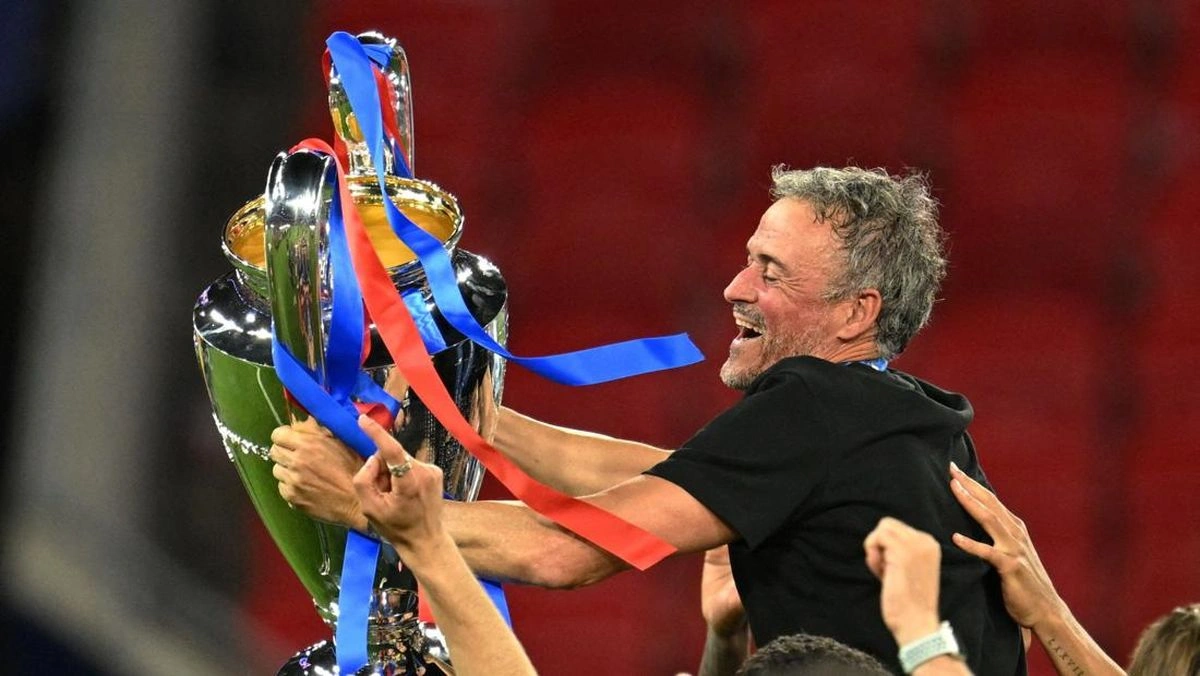 luis-dari-camp-nou-2015-hingga-puncak-kejayaan-bersama-psg